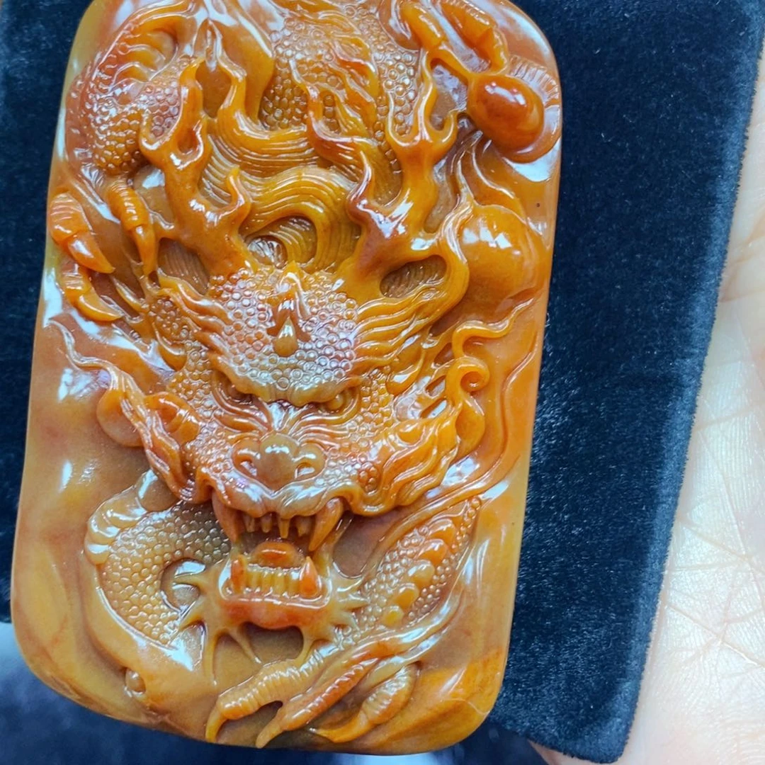 未镶嵌石英质玉（黄龙玉）吊坠(不含链)