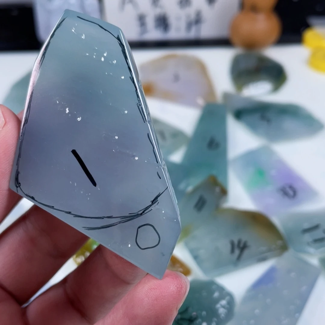 【闪购商品】未镶嵌定制翡翠大*哥