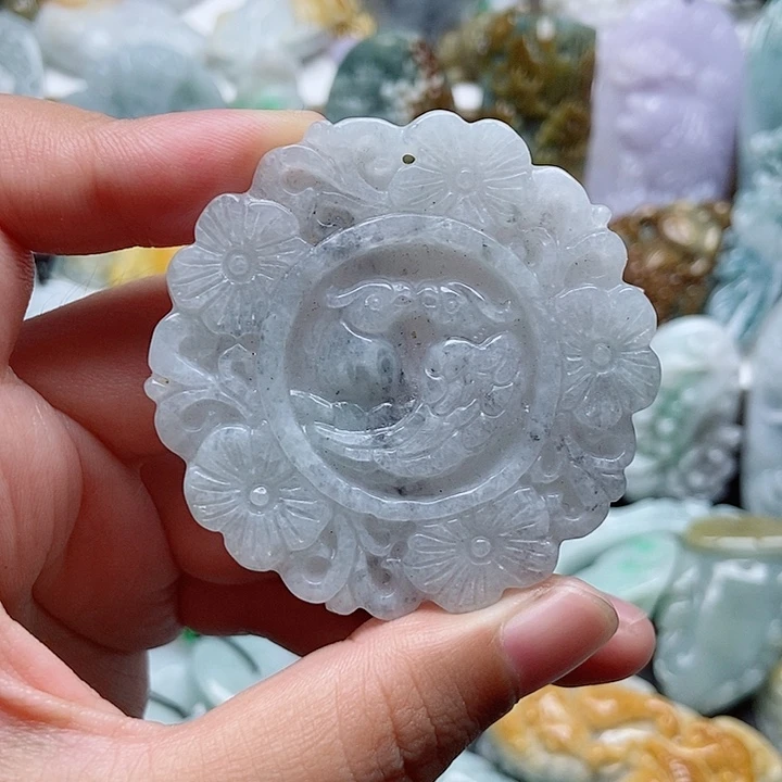 翡翠未镶嵌颈饰翡翠