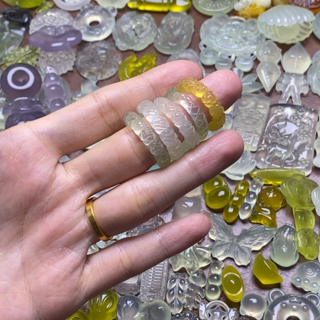 蛇纹石玉合金颈饰