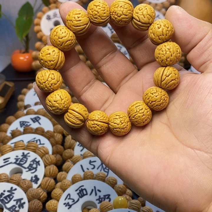 【闪购商品】旧***忆桃核雕刻手串手链
