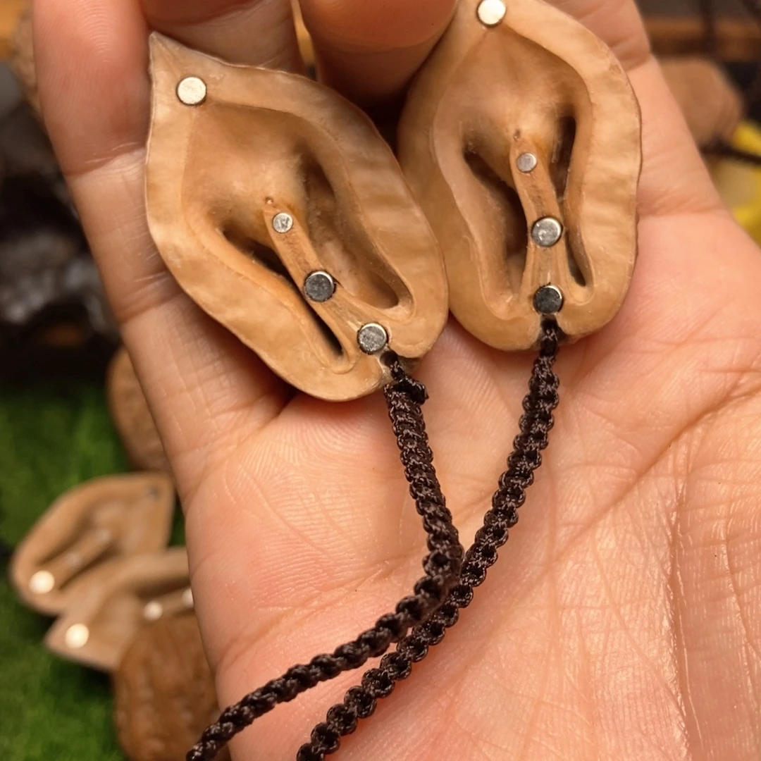 花****文玩核桃吊坠秋子