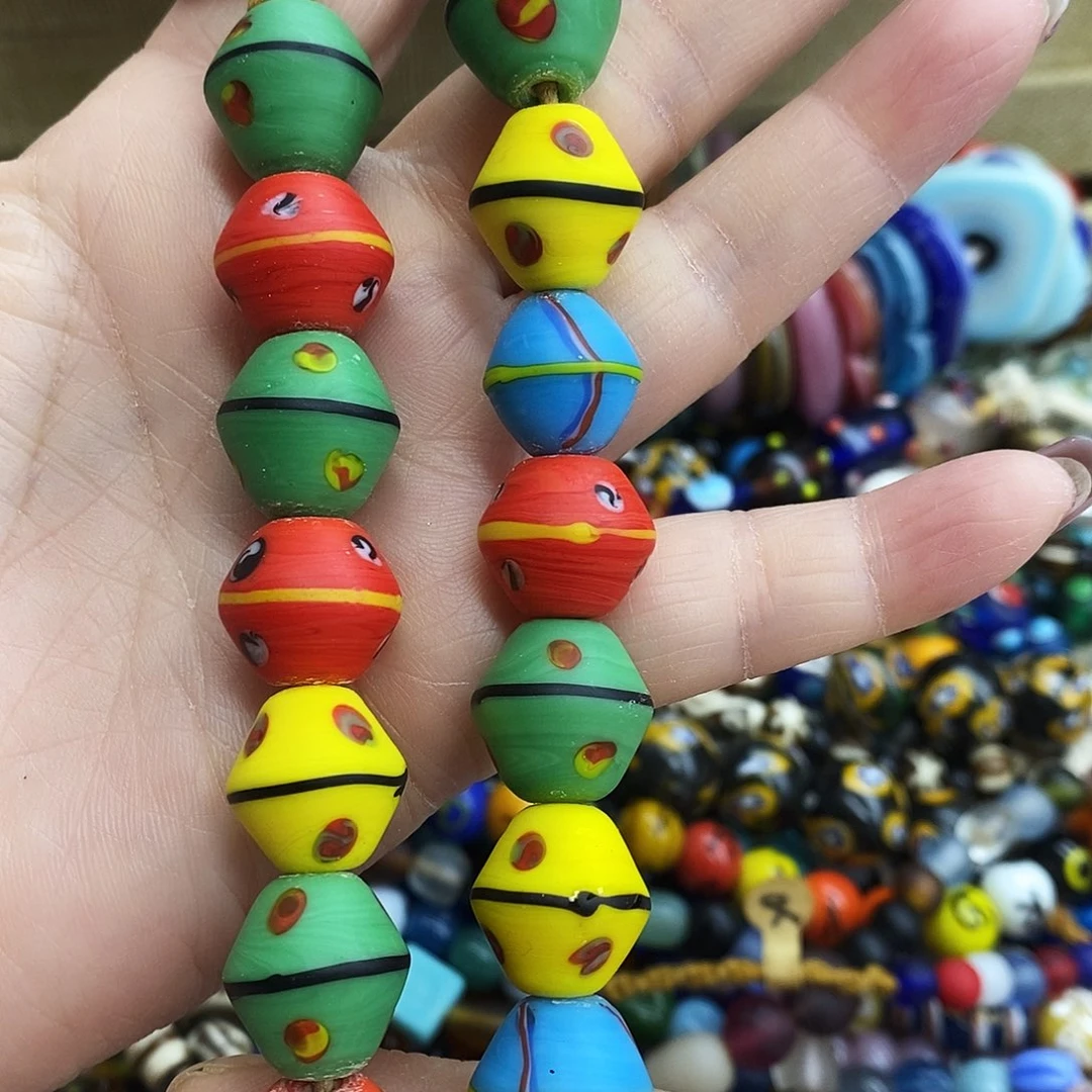 颈饰琉璃尼泊尔国王珠056