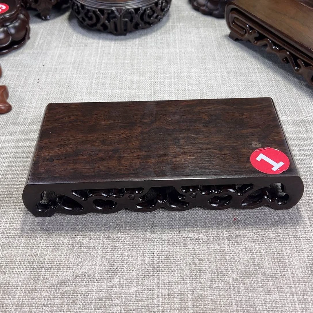 红木底座精雕工艺品