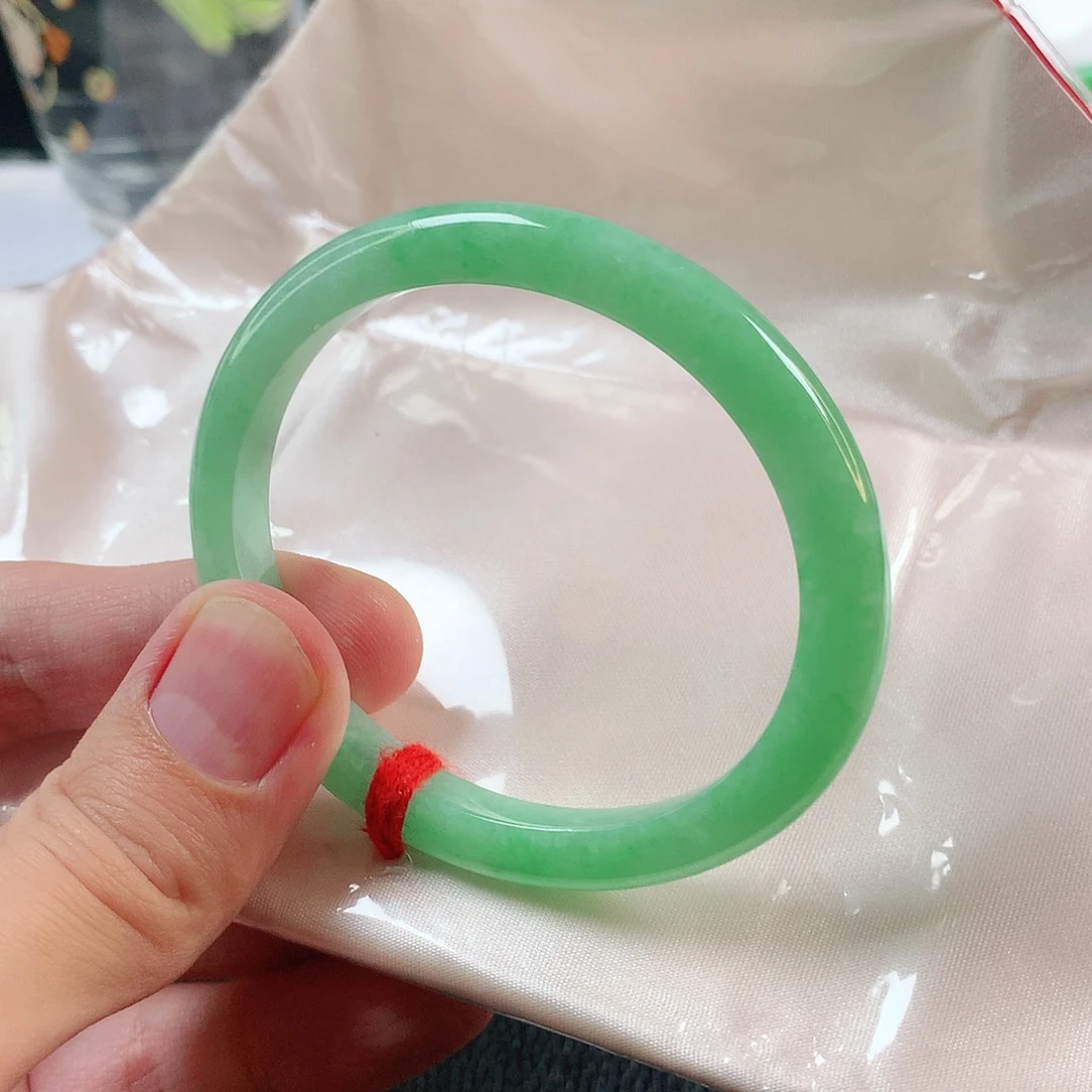 翡翠手镯未镶嵌翡翠手镯1524