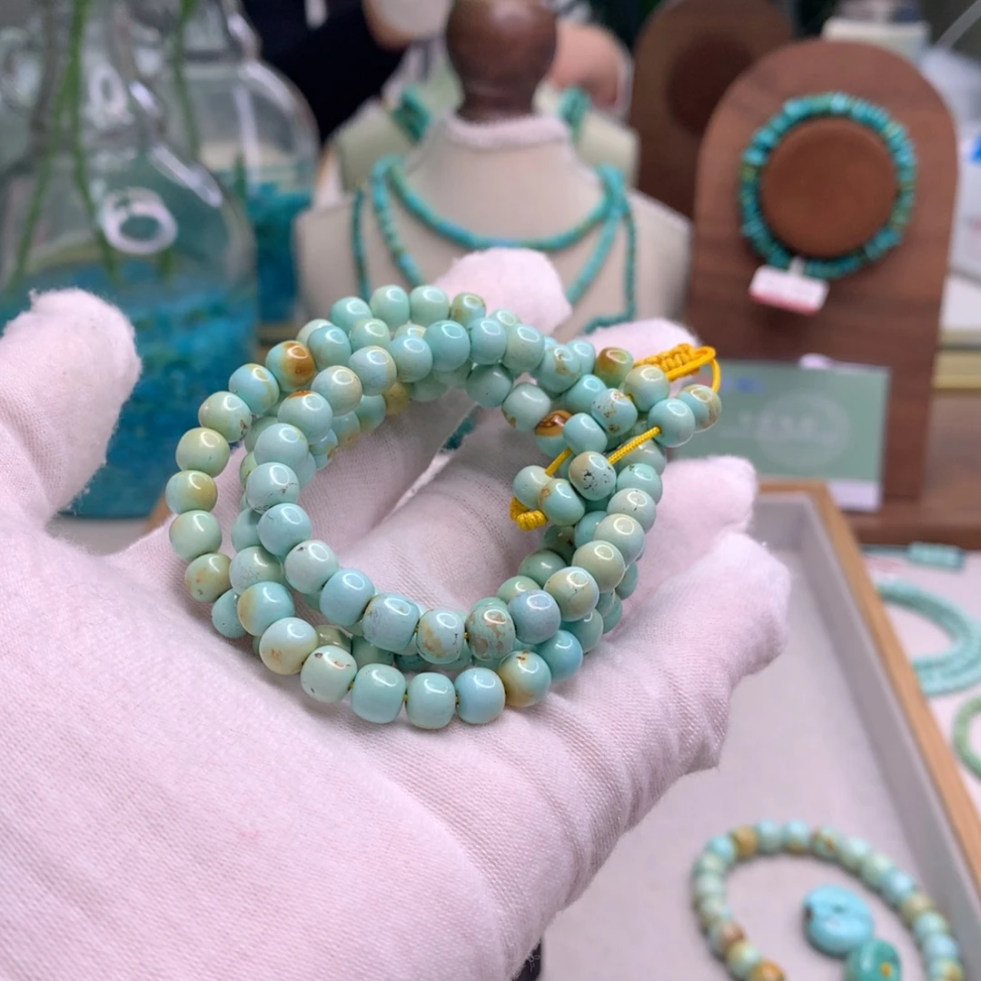 绿松石未镶嵌饰品