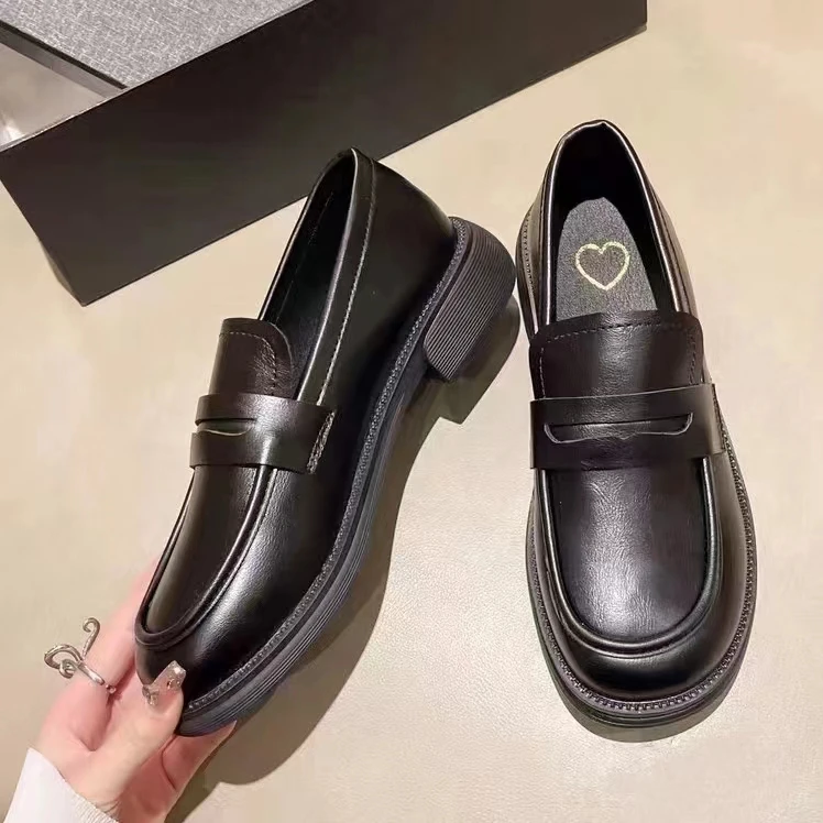 简约百搭净版软底软面乐福鞋23D01