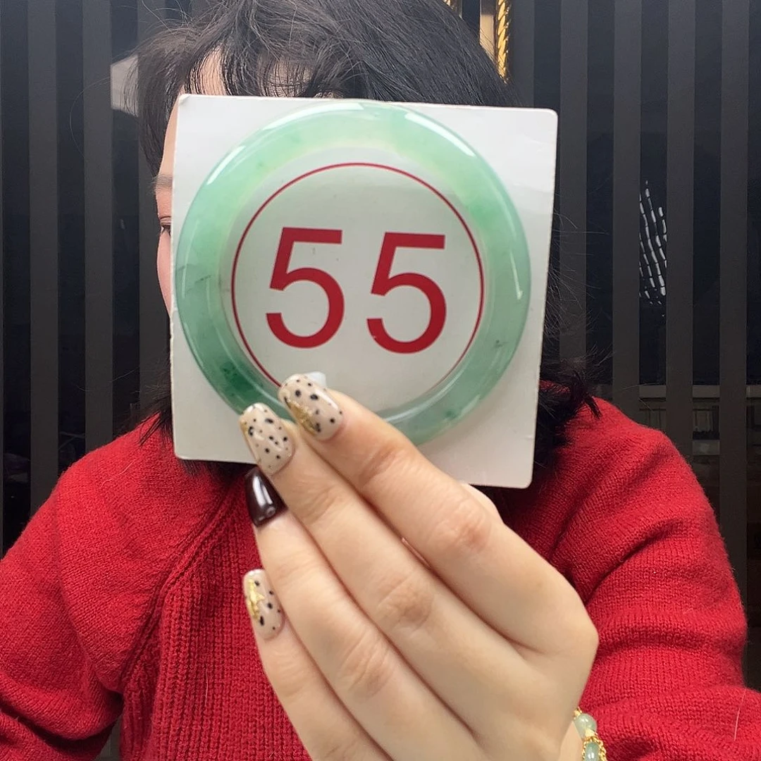 未镶嵌手镯石英质玉