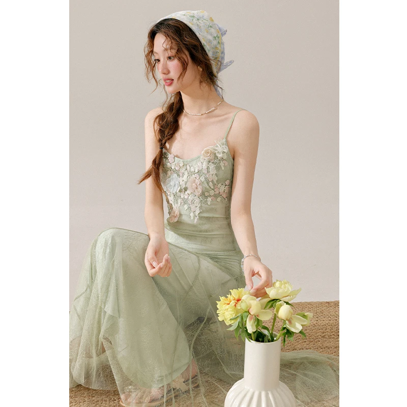 三寸藕【人鱼仙子】夏日绝美度假风绿色吊带连衣裙气质显瘦L251073