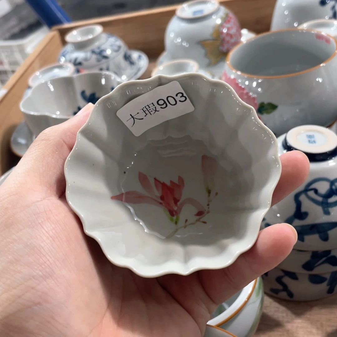 釉下手绘茶具微瑕