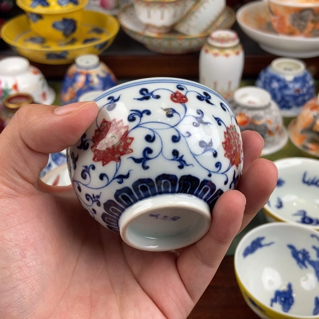 陶瓷的设计师是一个