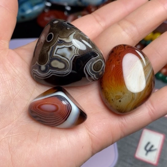 玛瑙/玉髓珠宝奇石未镶嵌春*打孔不退不换