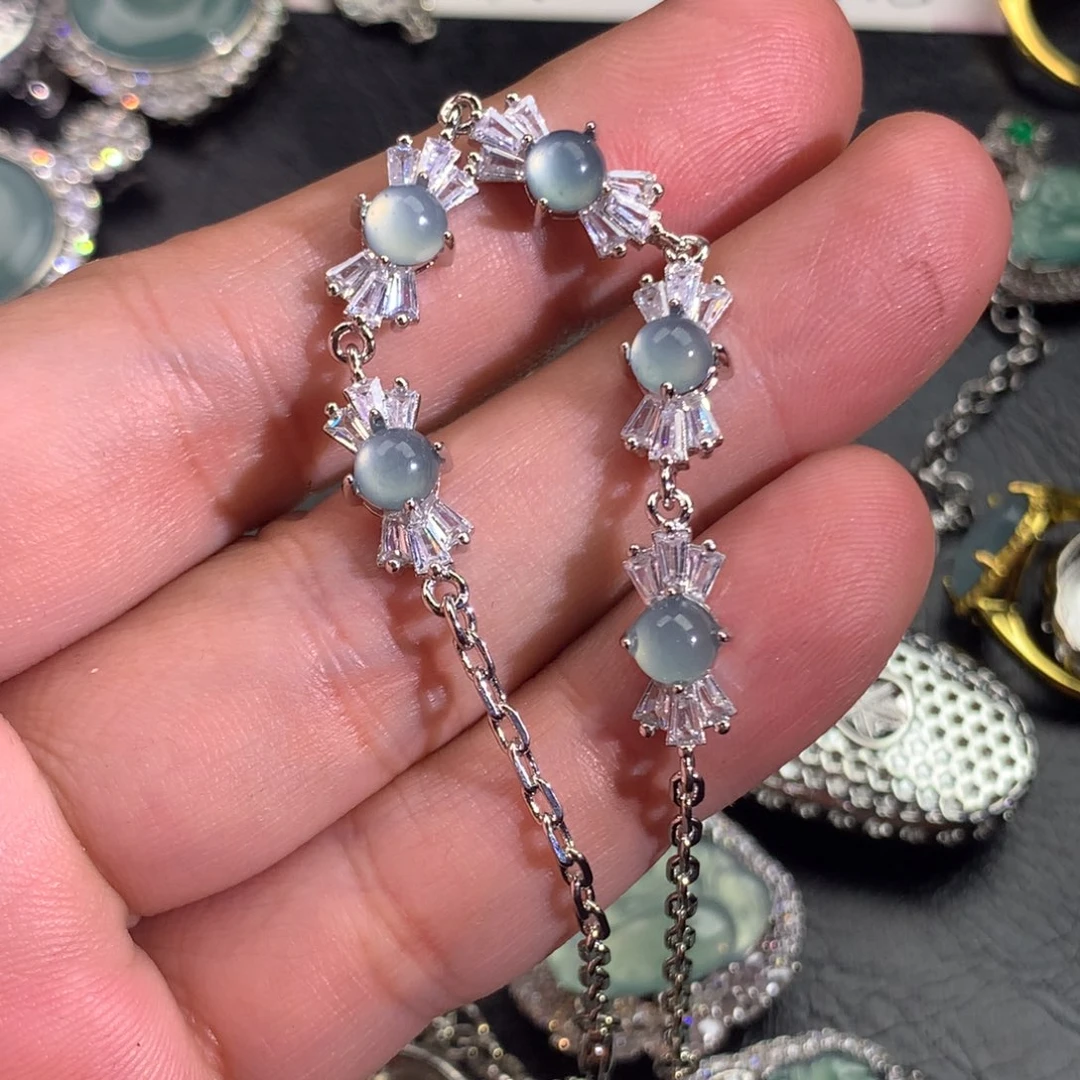 翡翠颈饰未镶嵌蛋面手链