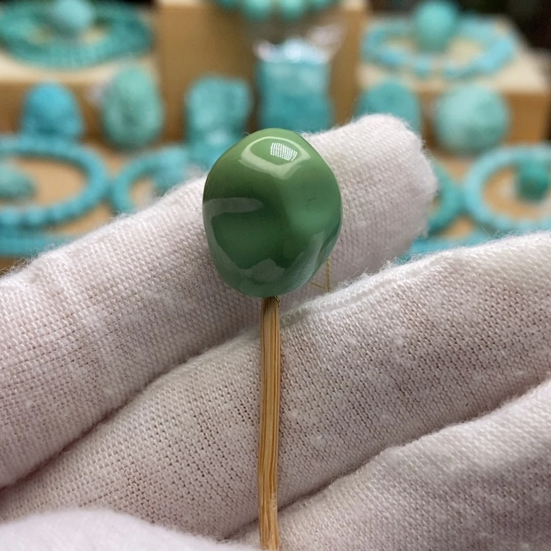 绿松石未镶嵌原矿高瓷无油无科技