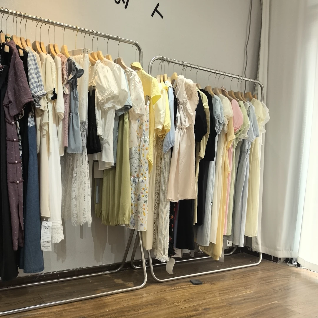 衣服清货不退不换