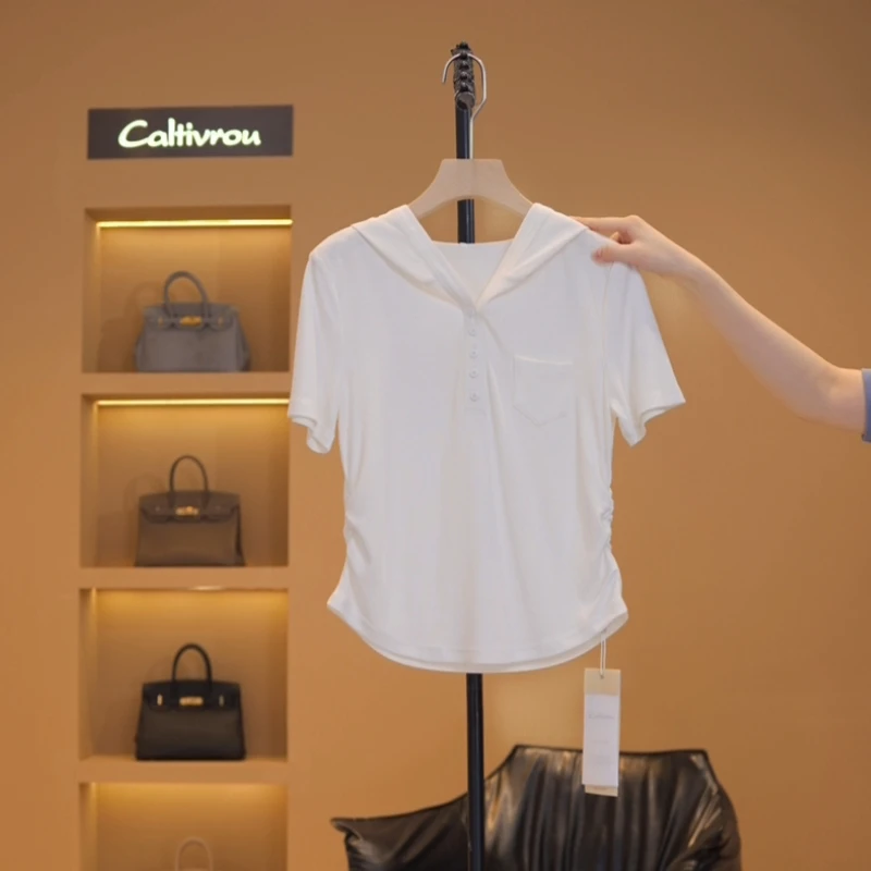 【越越】慵懒风连帽套头短袖-Y15979