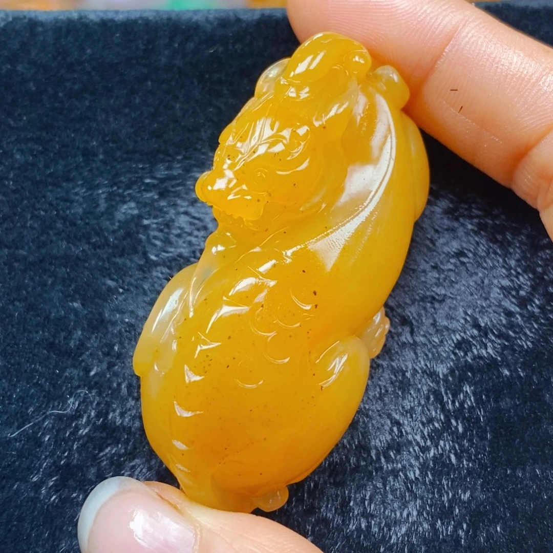 未镶嵌石英质玉（黄龙玉）吊坠(不含链)