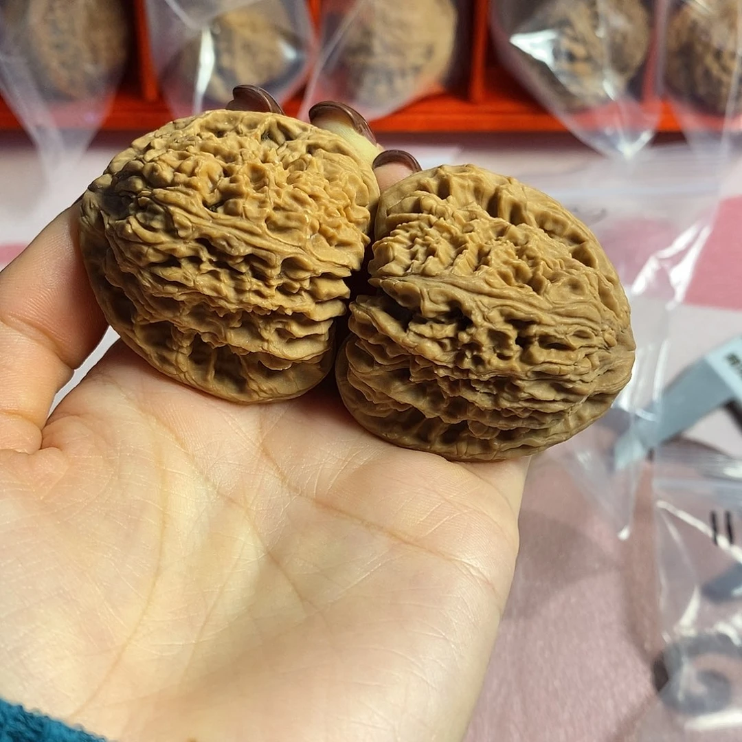 吊坠文玩核桃43南疆石100