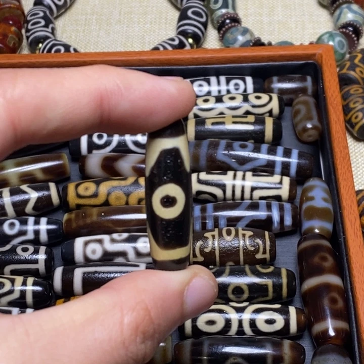玛瑙/玉髓（覆膜）合金颈饰