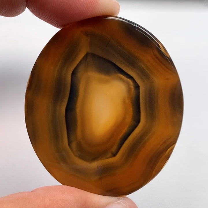 玛瑙/玉髓颈饰未镶嵌?