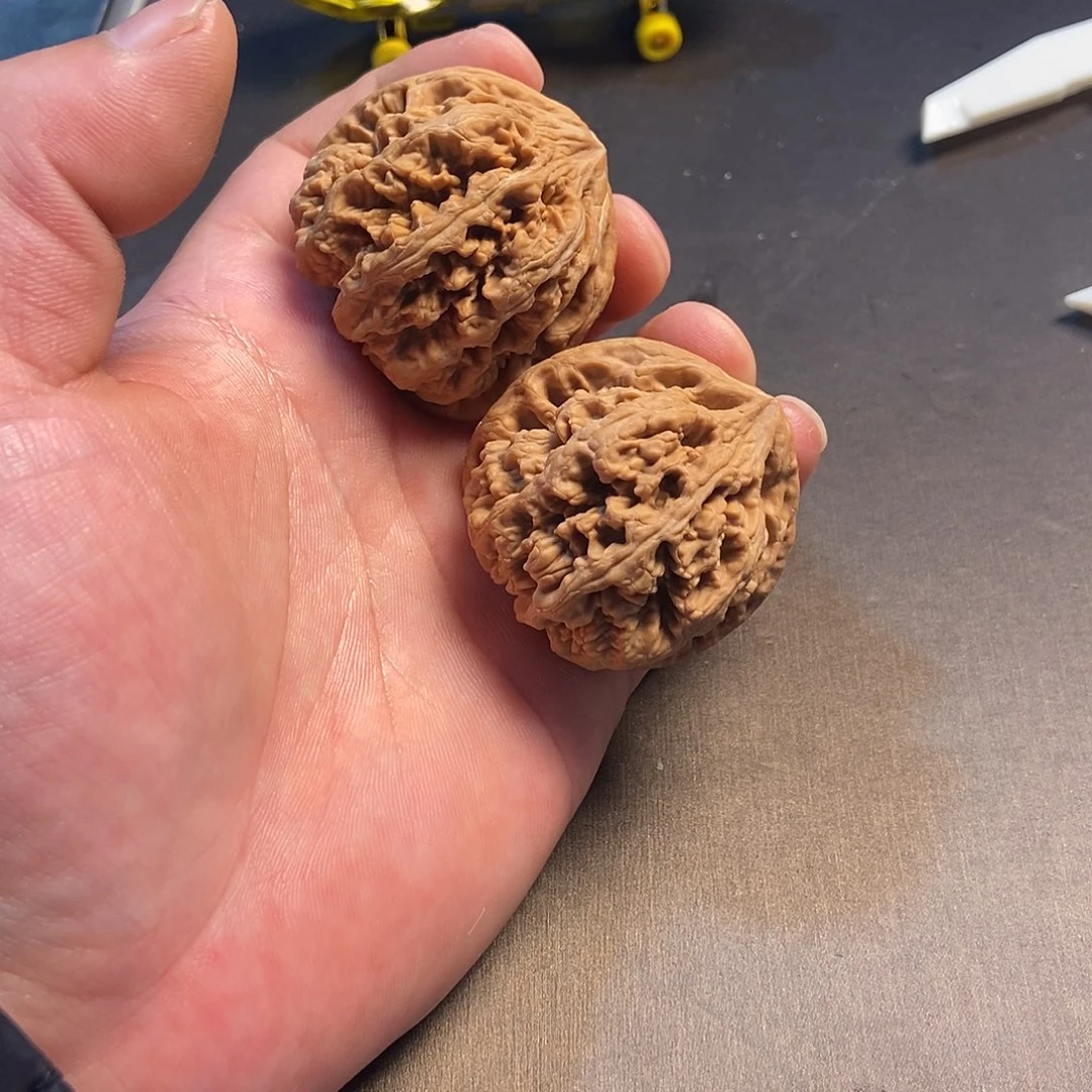 文玩核桃吊坠粗筋