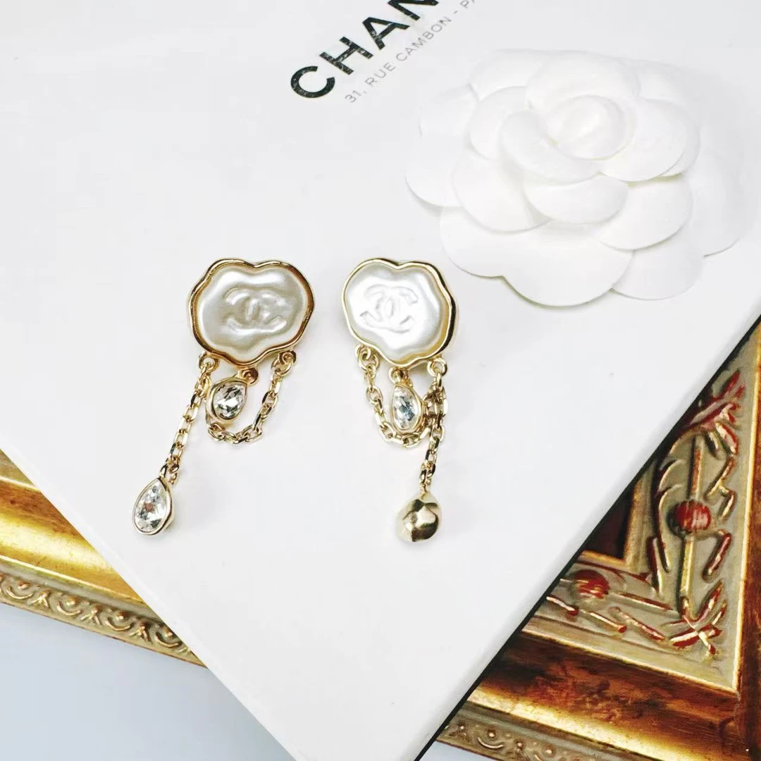 95新 Chanel/香奈儿 柚礼中古/香奈儿珍珠双C流苏耳钉lz512321