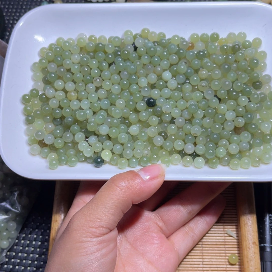 未镶嵌和田玉车挂小****车