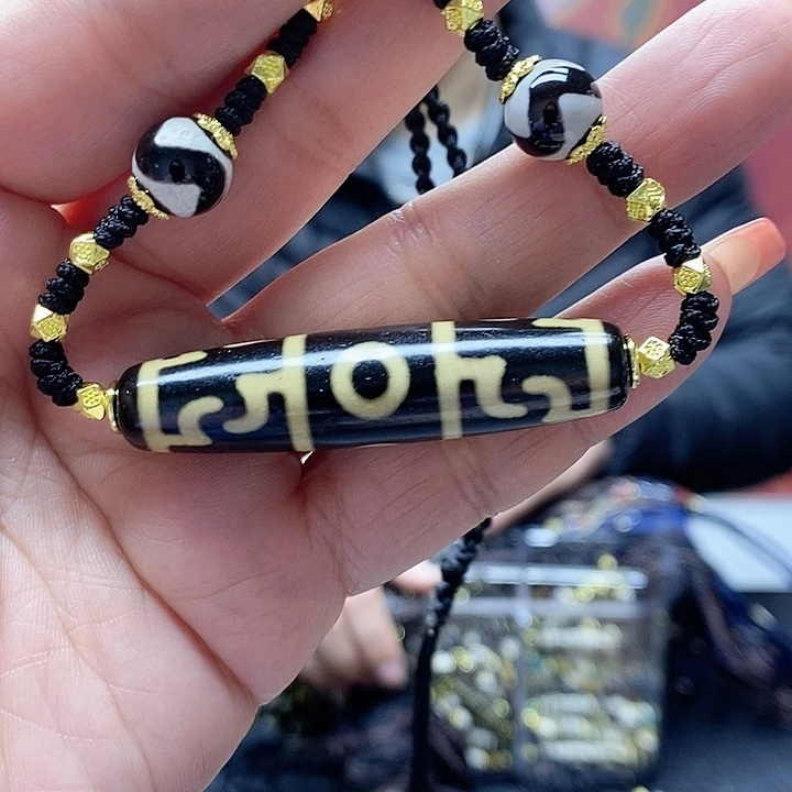 玛瑙/玉髓颈饰合金