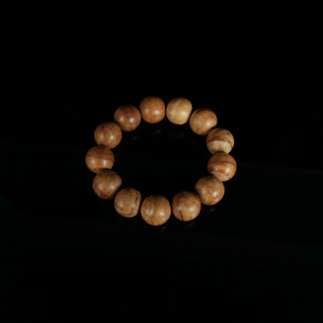 DY-B1203 安汶红油土沉花纹老料沉香手串 1.8cm 14.3g