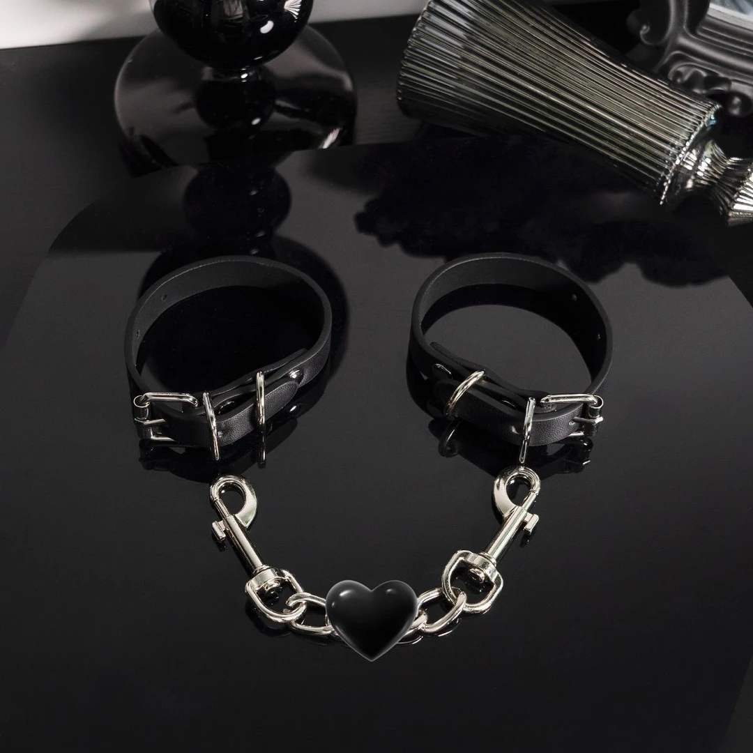 情侣PU脚环可拆卸牵引拍照道具网红手铐性感纯欲