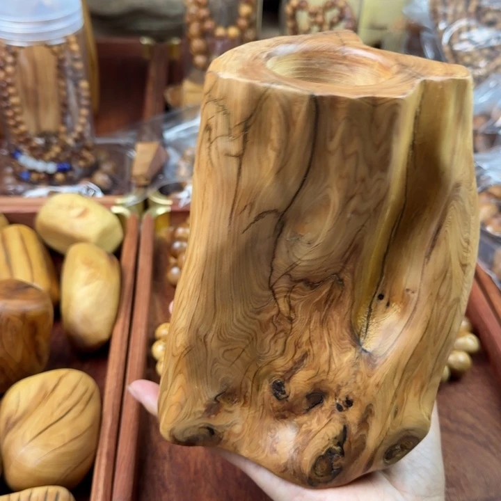 羊***羊柏木（崖柏）北太行崖柏陈化笔筒