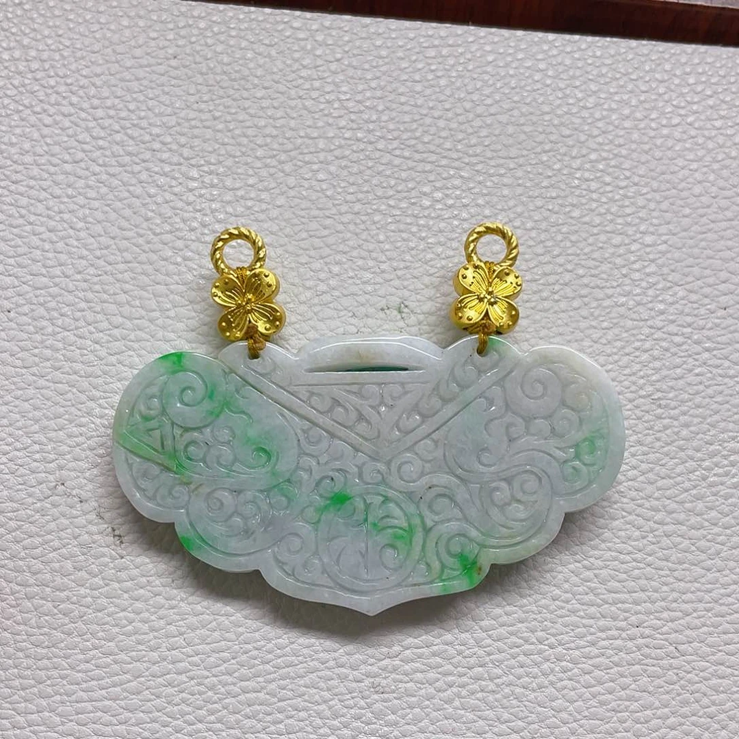 翡翠未镶嵌颈饰白底青锁