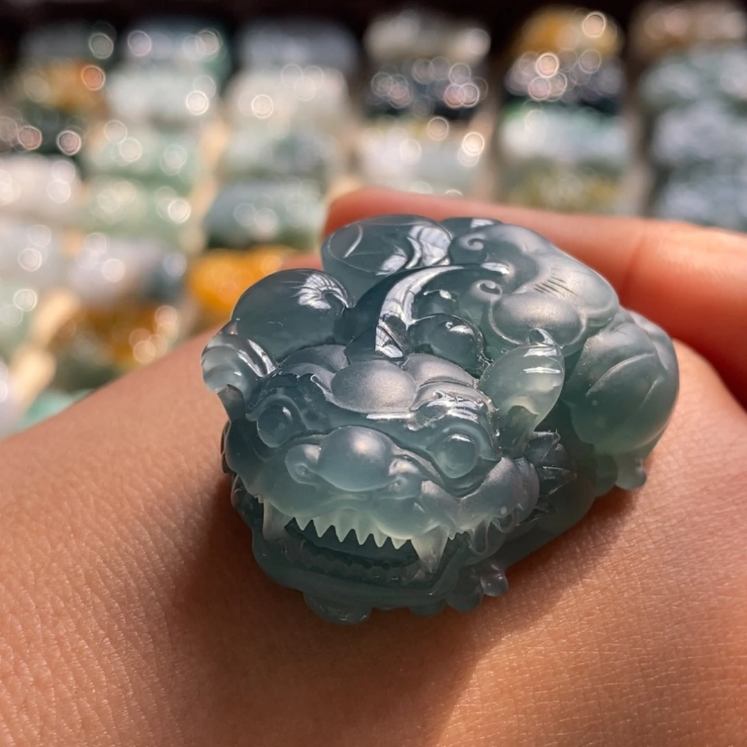 翡翠未镶嵌颈饰天然翡翠貔貅吊坠