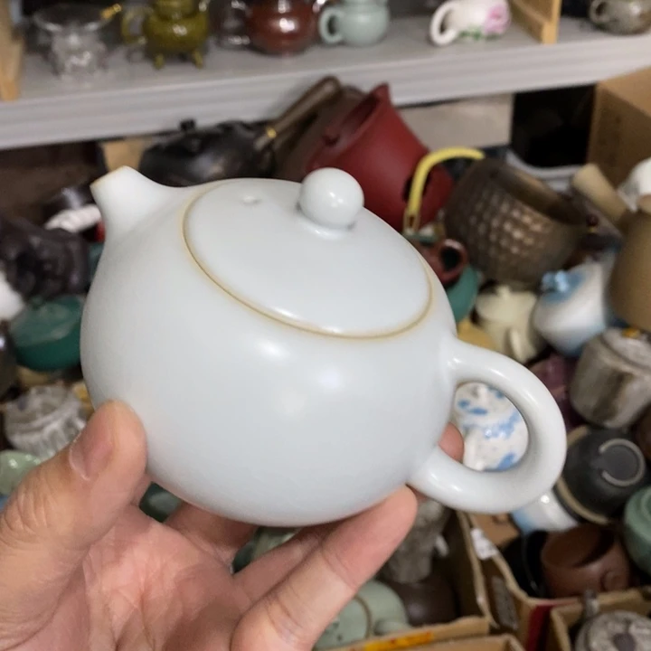 陶瓷艺术品及陶瓷壶