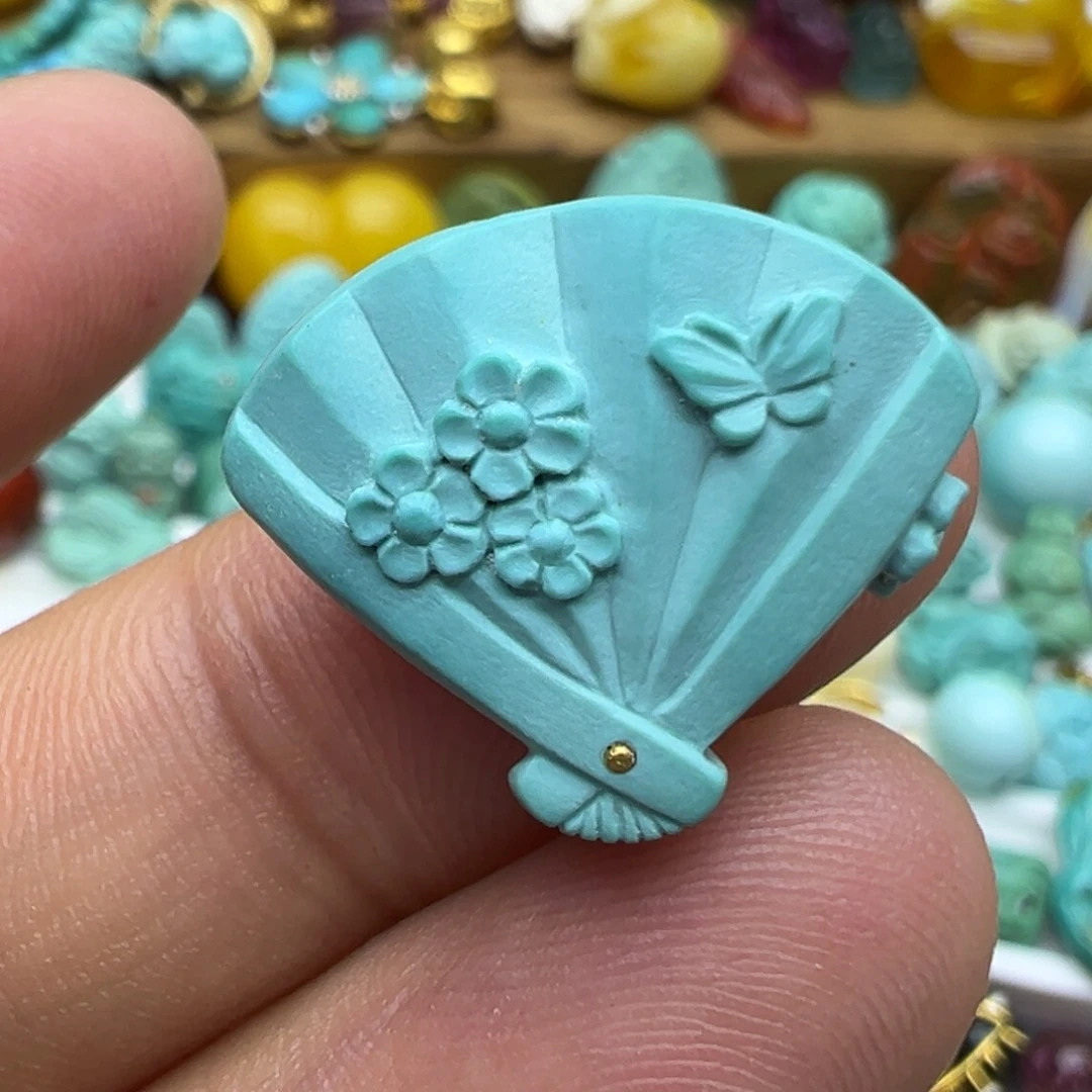 绿松石颈饰未镶嵌