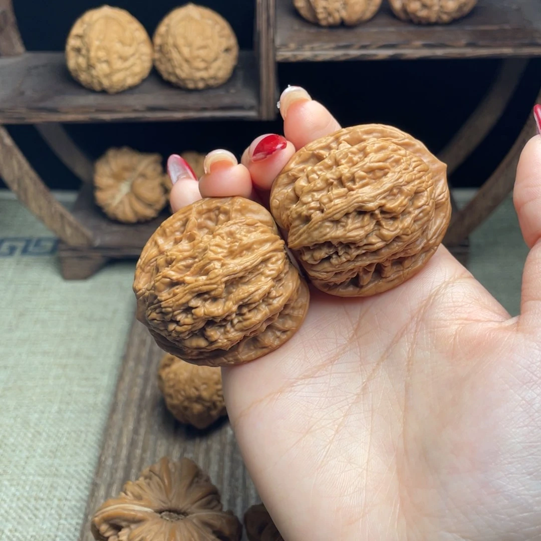 文玩核桃吊坠H****虎头42