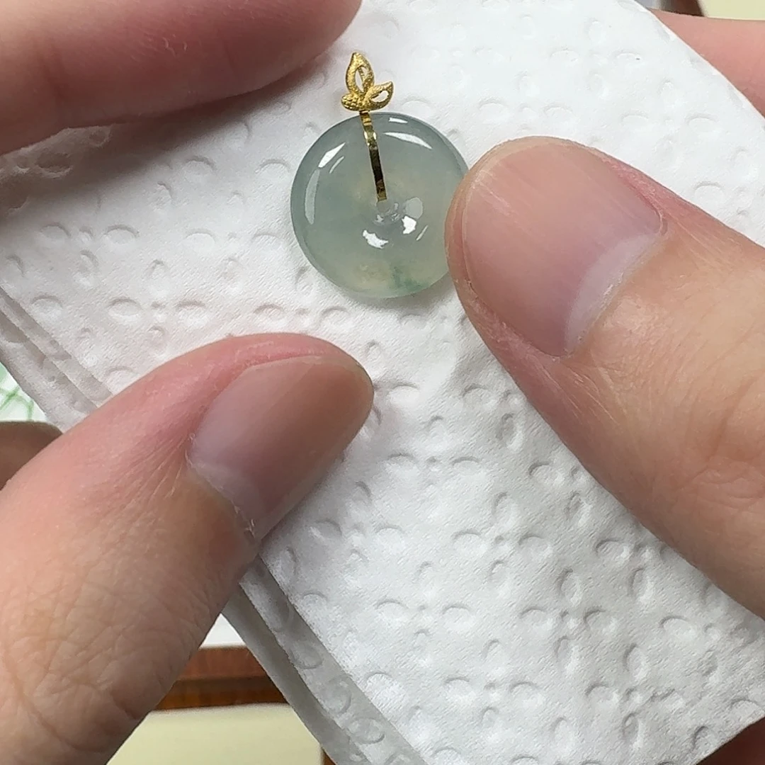 颈饰18K金镶嵌翡翠扣子