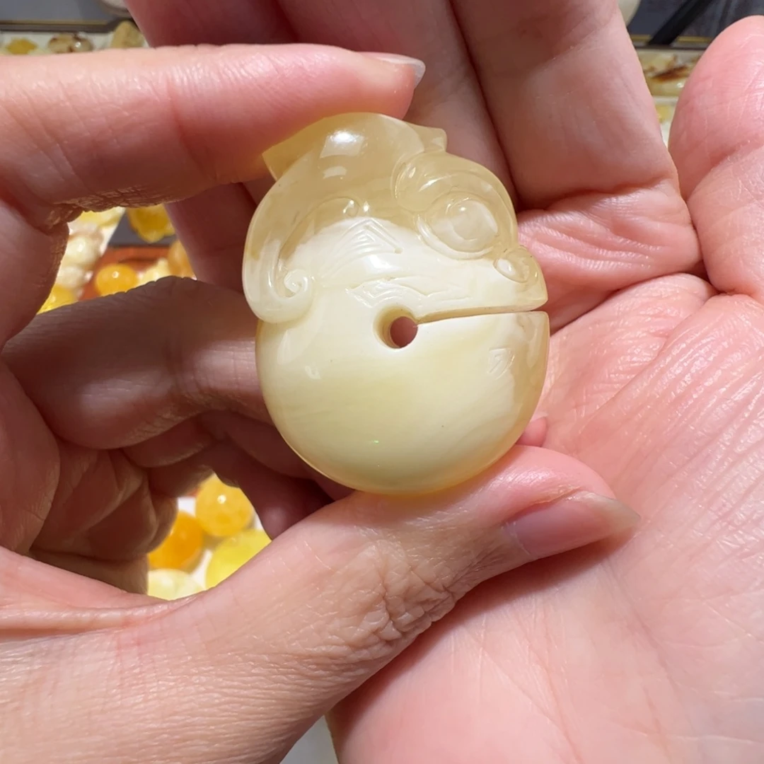 琥珀未镶嵌裸石蜜蜡