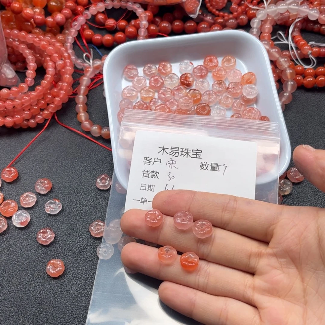 南红玛瑙串未镶嵌宋*李