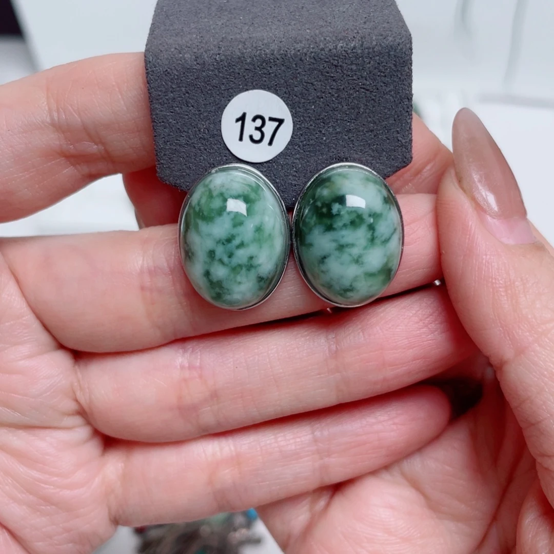 透闪石-蛇纹石玉银S925镶嵌耳钉