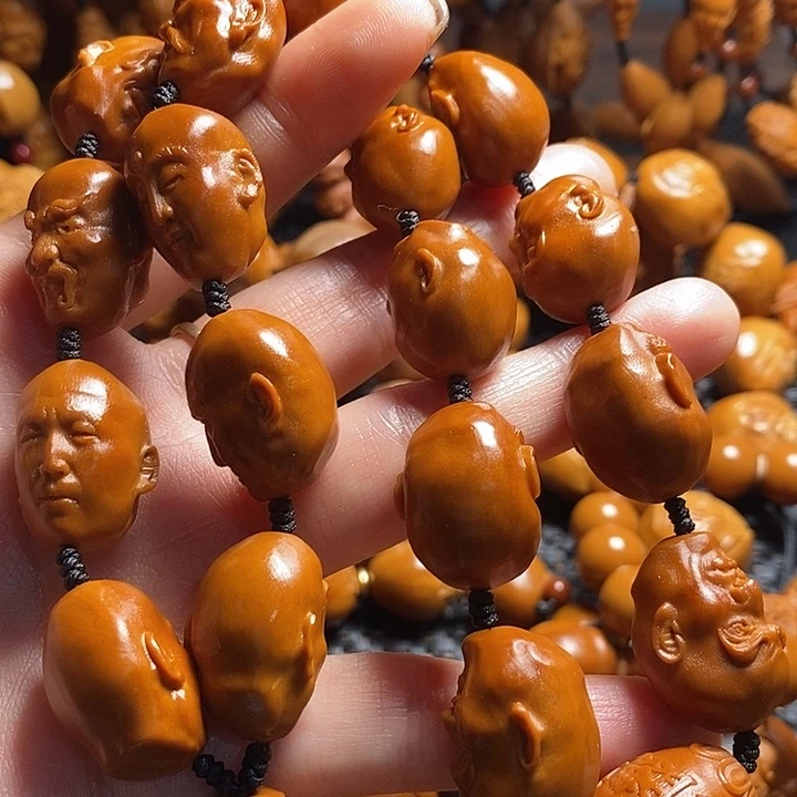 吊坠橄榄核写实手持