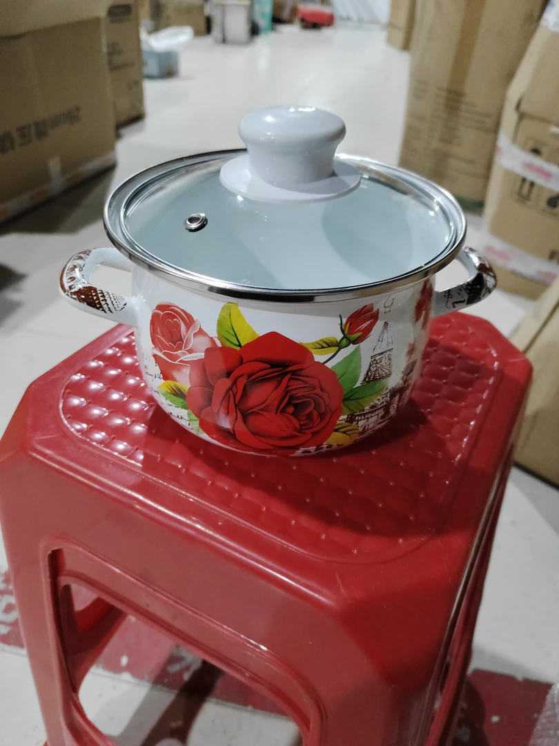 16口径搪瓷高柿子锅瑕疵处理颜色随机发