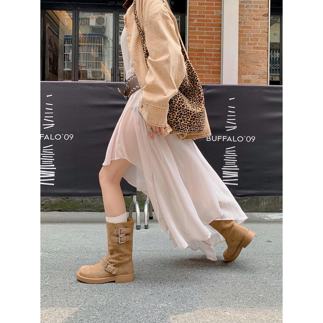 巨好看真皮厚底马丁靴女2025新款英伦风短靴女皮带扣机车靴西部靴