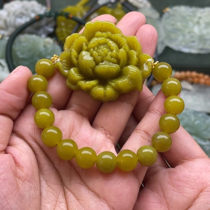 蛇纹石玉未镶嵌颈饰