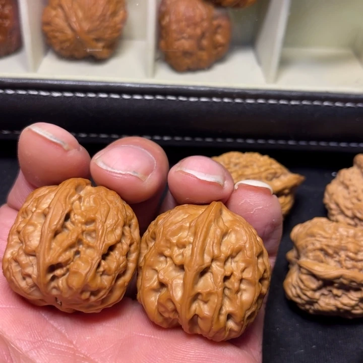 文玩核桃把件✨****民龙纹方尊