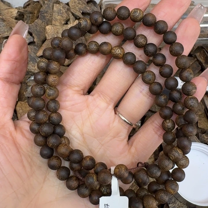 沉香手串清*绿棋沉浮一条