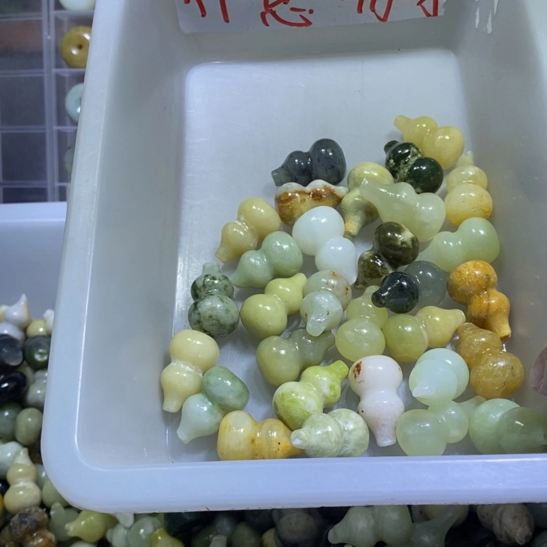 合金蛇纹石玉颈饰143