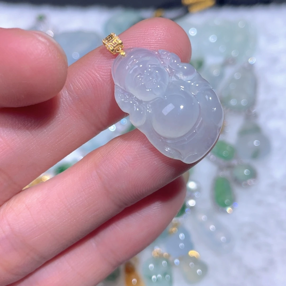 翡翠18K金镶嵌颈饰翡翠