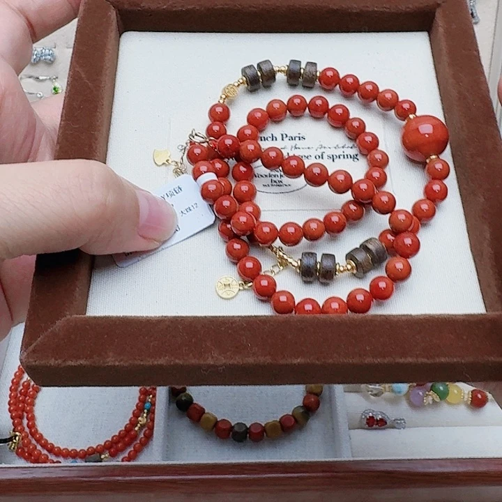 南红玛瑙颈饰银S925镶嵌吊坠