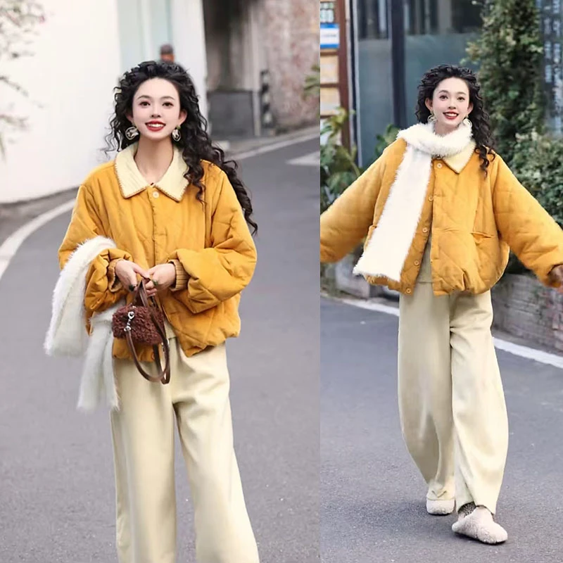 冬季超火时尚穿搭女2025新款减龄上衣百搭保暖外套休闲裤三件套